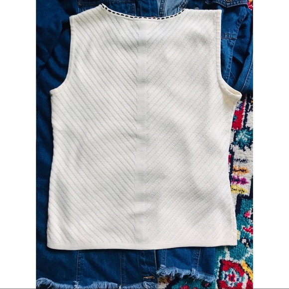 SOLD ::LIZ CLAIBORNE:: Cream Sweater Tank - Picture 4 of 7